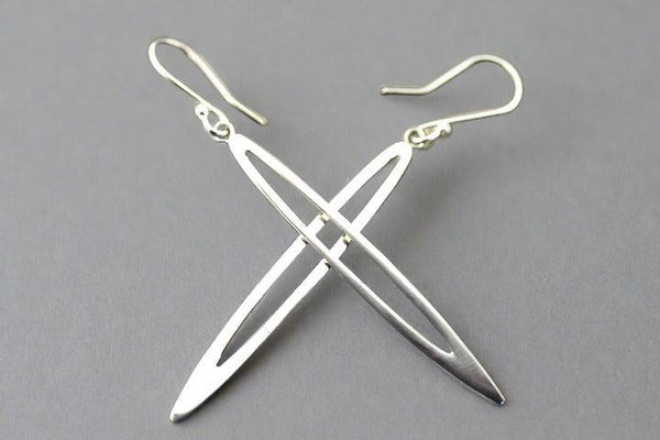 needle cutout earring - Makers & Providers