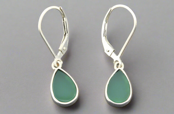 Little teardrop earring - green onyx & sterling silver