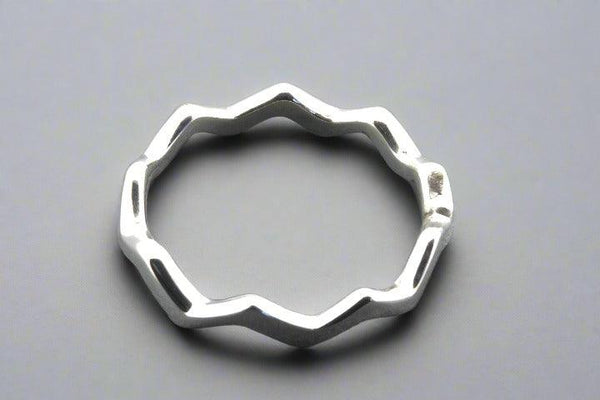 Zigzag ring - sterling silver - Makers & Providers