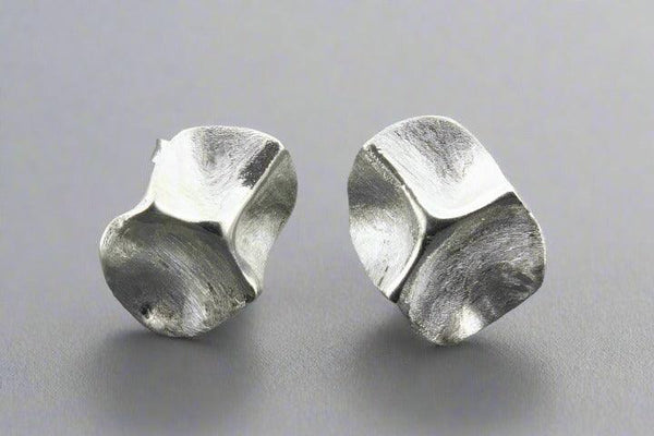 Wisteria stud - silver - Makers & Providers