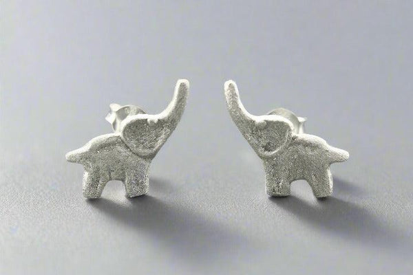 Lucky elephant stud - silver - Makers & Providers