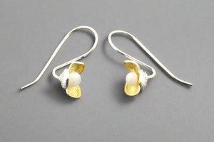 Mariposa pearl earring - sliver & gold - Makers & Providers