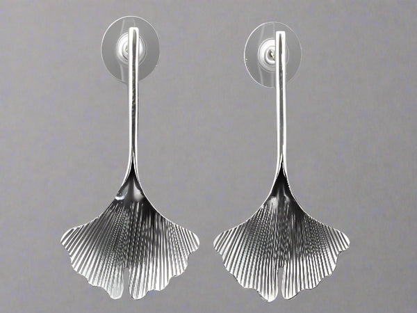 oxidized silver ginkgo leaf earring