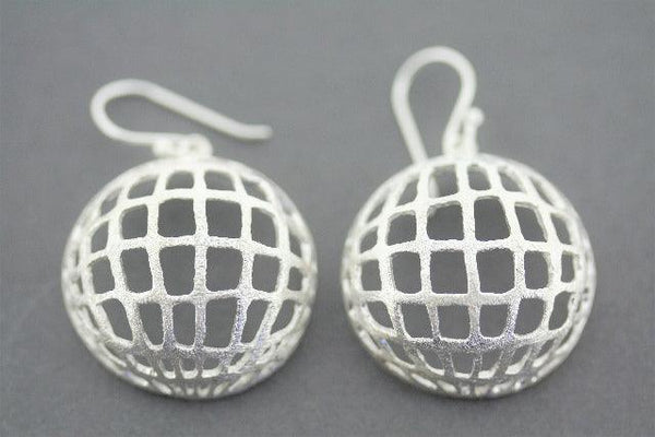 Globe drop earring - silver - Makers & Providers