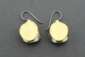 oxidized and gold plated double shell earring - Makers & Providers